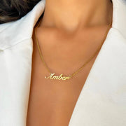 Eleganter Name mit Liebesherz-Halskette